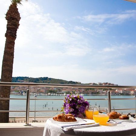 Apartments Svjetlana Trogir Kültér fotó