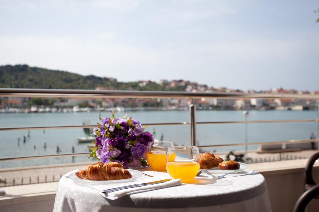 Apartments Svjetlana Trogir Szoba fotó