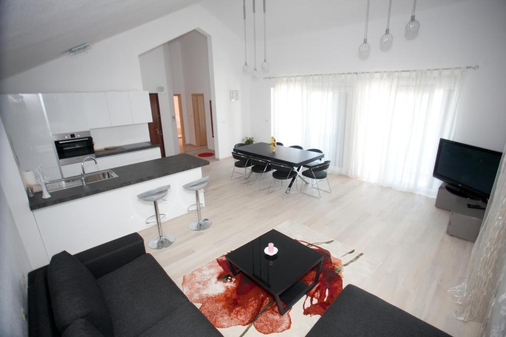 Apartments Svjetlana Trogir Szoba fotó
